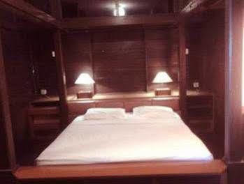 Pulau Ayer Resort And Cottages Jakarta Buitenkant foto